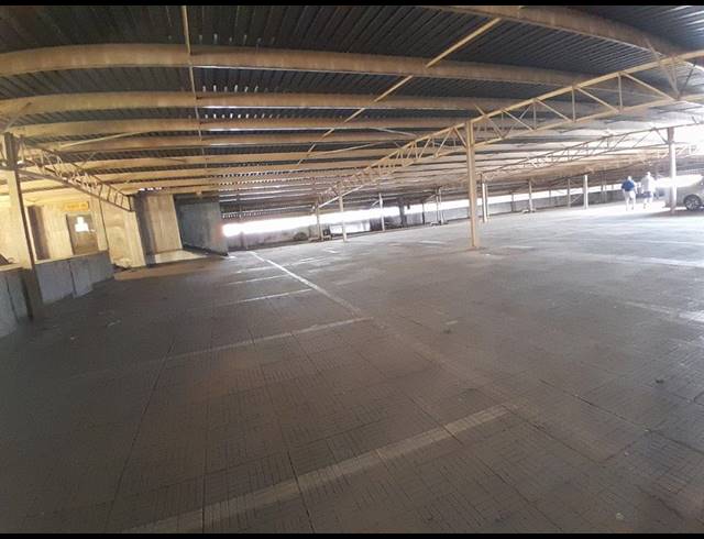 2,500M² BUILDING FOR SALE IN RUSTENBURG CENTRAL